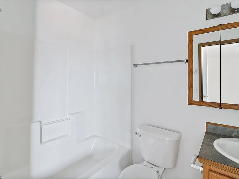 760 NW Paragon Pl — Photo 7