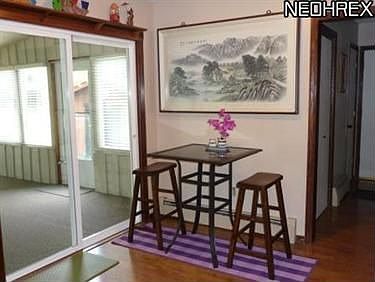 5th image of 349 Hillsdale Cir