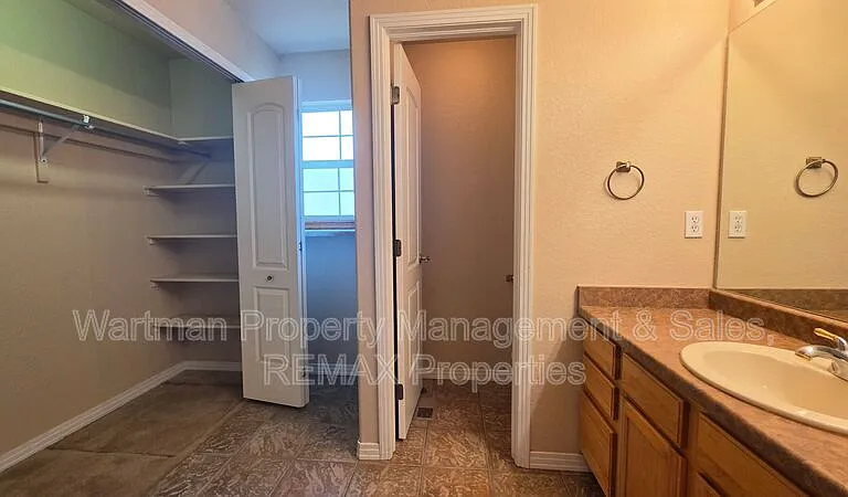 806 Columbine Ave — Photo 12