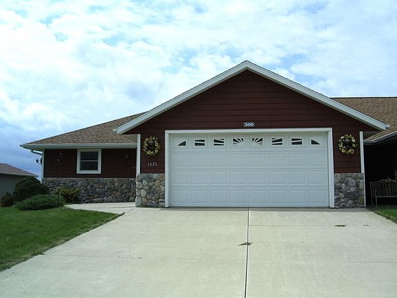 2nd image of 1626 365th Ave