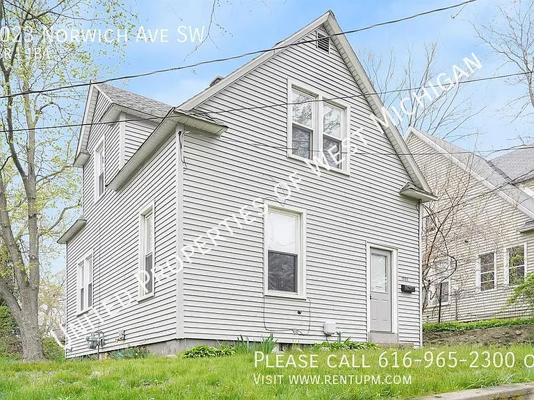 1023 Norwich Ave SW — Photo 3