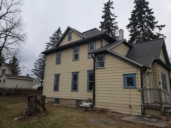 W232N6294 Waukesha Ave, Sussex, WI 53089