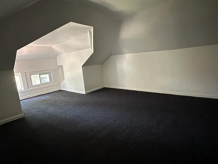 2754 Columbus St — Photo 1
