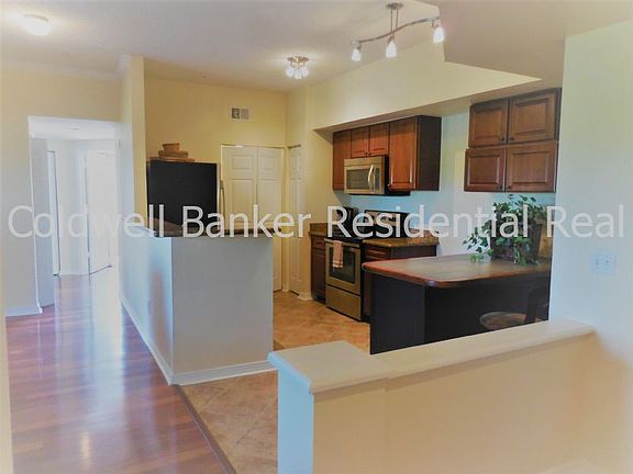 3rd image of 2411 Tuscany Way