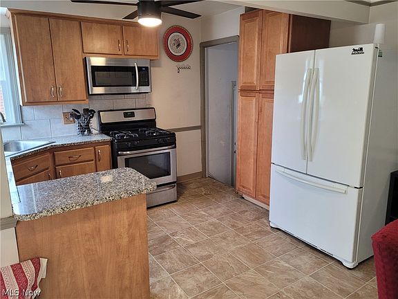 3rd image of 5853 Monica Ln