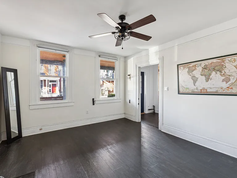 113 S Laurel St #A — Photo 15