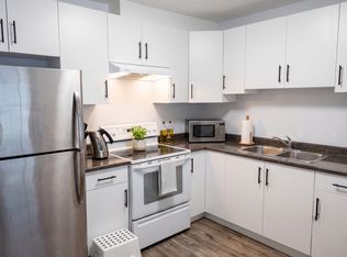 14114 113a Ave #8, Surrey, BC V3R2K5