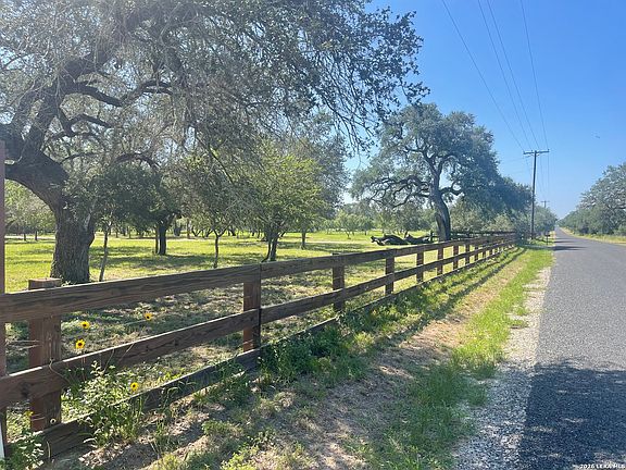 3rd image of 574 County Road 660