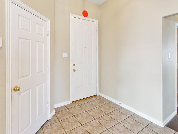 3rd image of 1221 Silverwood Dr