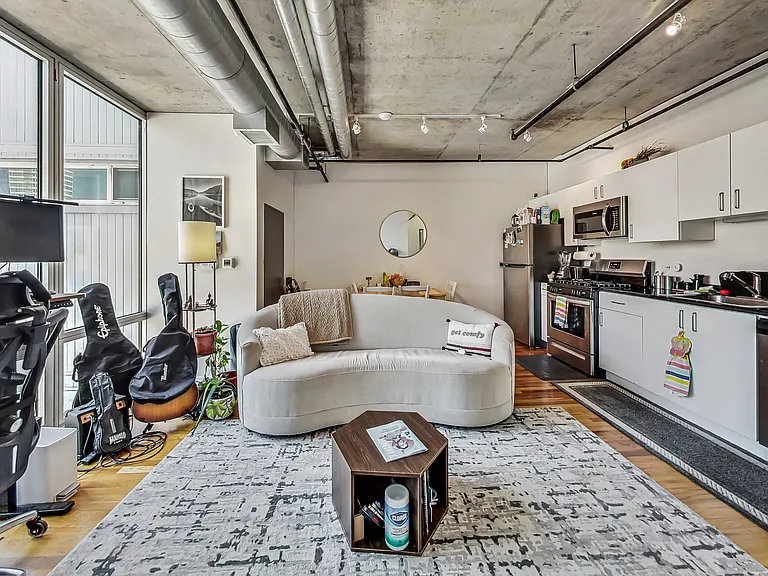 700 W Van Buren St #1010 — Photo 6