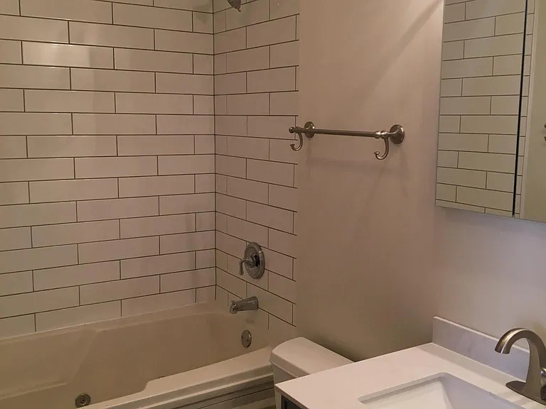 509 N Racine Ave #2N — Photo 10