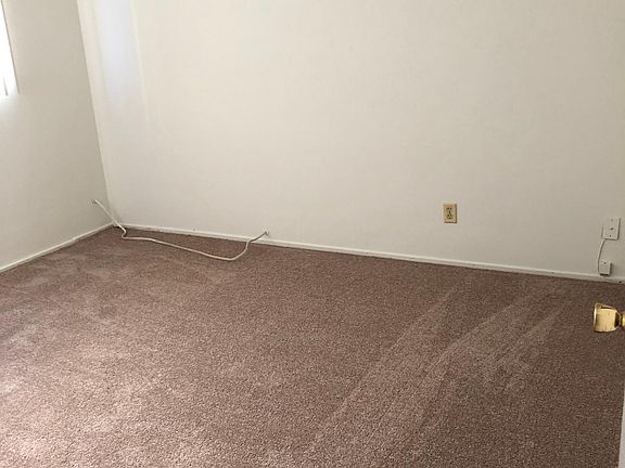 5th image of 21005 Reynolds Dr #3