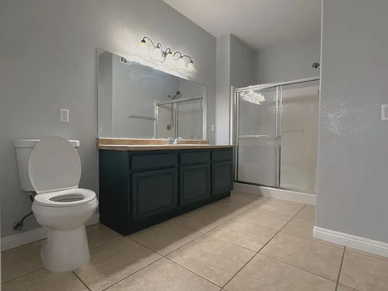 10245 S Maryland Pkwy #130 — Photo 8