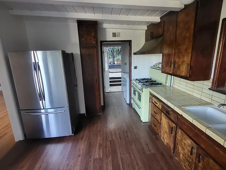 3811 Sunshine Ct — Photo 15