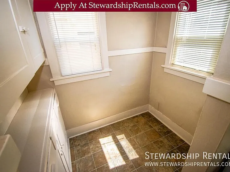 2024 Emerald St #5 — Photo 10