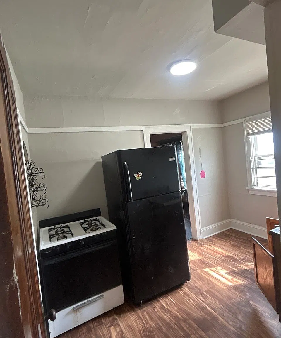 2 bed, 850 sqft, $975 — Photo 1