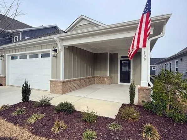 108 Swain St, Clayton, NC 27527