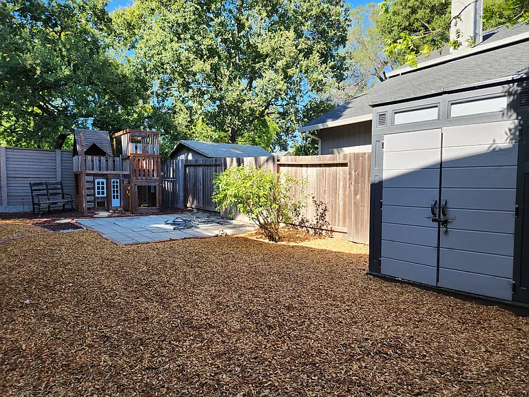 2179 Zinfandel Ave — Photo 32