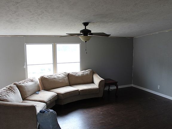 2nd image of 507 7th St