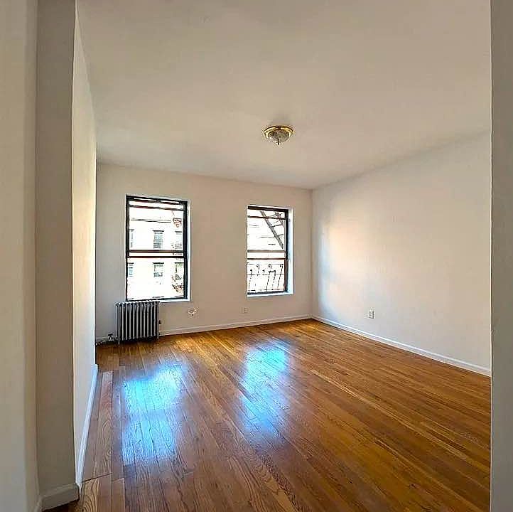 1st image of 180 E 101st St APT 8