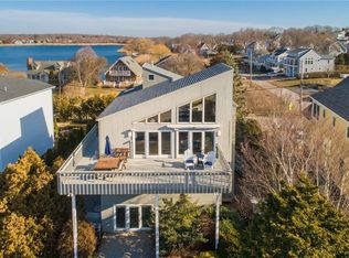 8 Dunes Rd, Narragansett, RI 02882