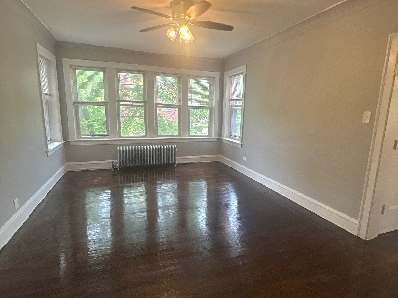 3 bed, 1600 sqft, $1,650 — Photo 3