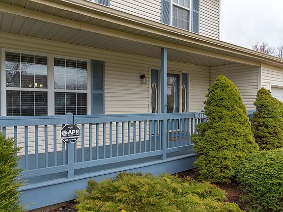 2nd image of 311 Parkway Dr