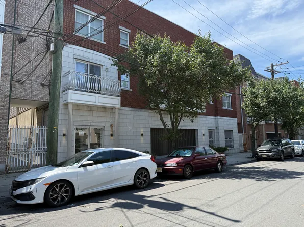 29-31 Freeman St APT B1, Newark, NJ 07105