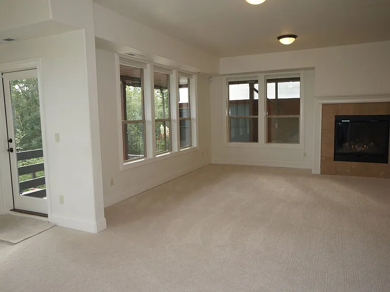 4139 NW Twilight Ter — Photo 40
