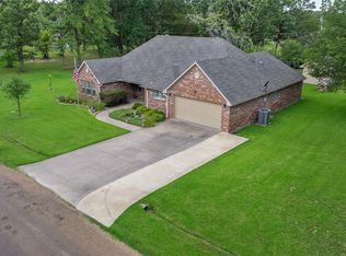 109 Castlewood Rd, Enchanted Oaks, TX 75156