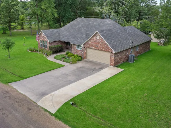 109 Castlewood Rd, Enchanted Oaks, TX 75156