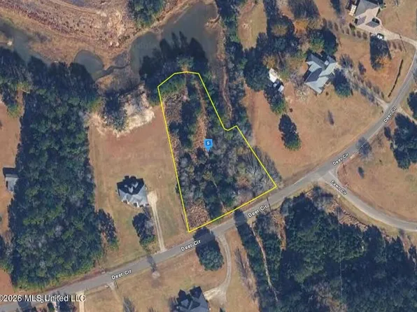 12205 Deer Cir, Moss Pt, MS 39562