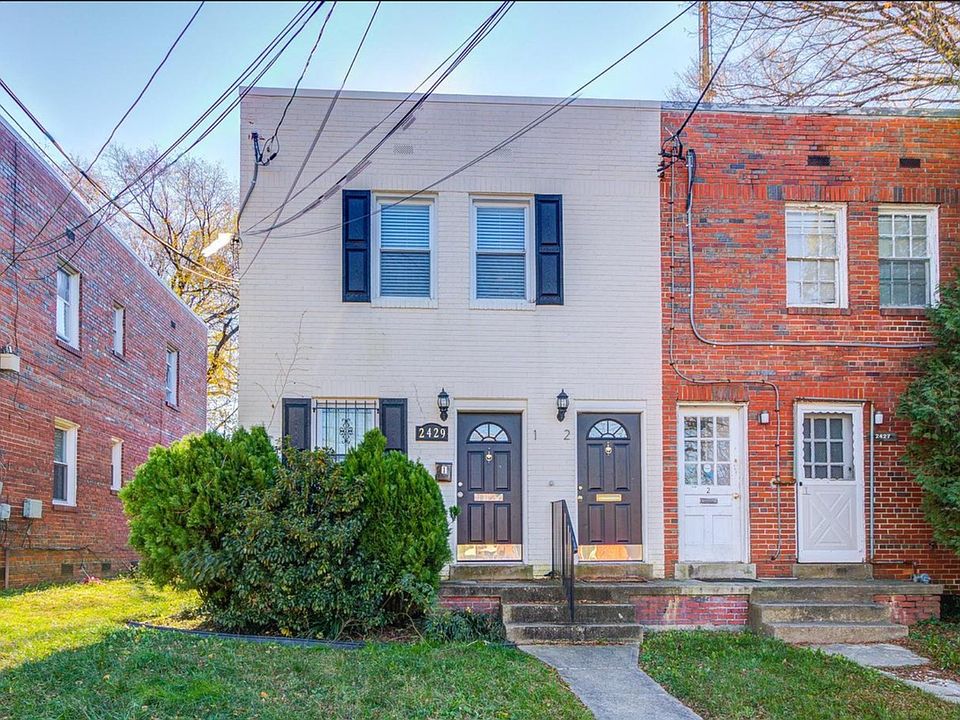 1st image of 2429 Irving St SE APT 1
