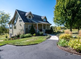 7 Saddleback Rd, Galena, IL 61036