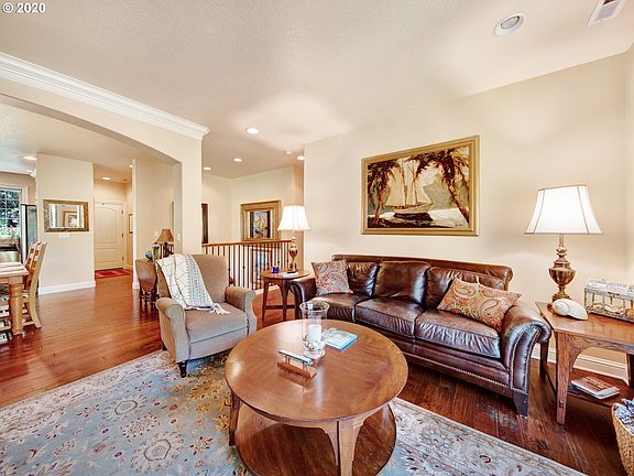 4th image of 5935 Balboa Ave