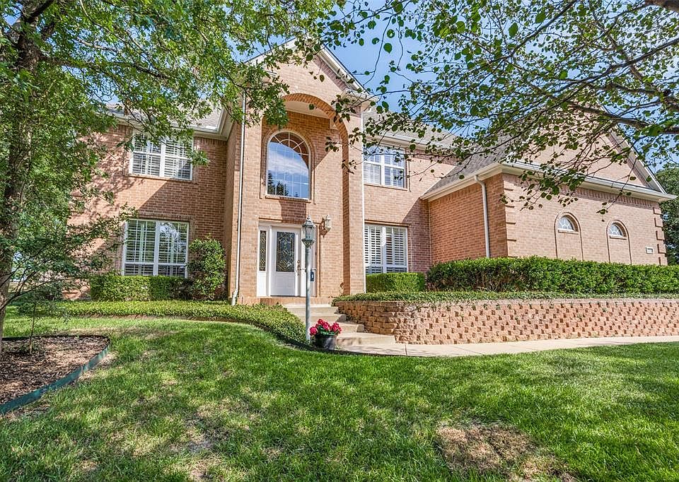 1st image of 7108 Twin Oaks Ct
