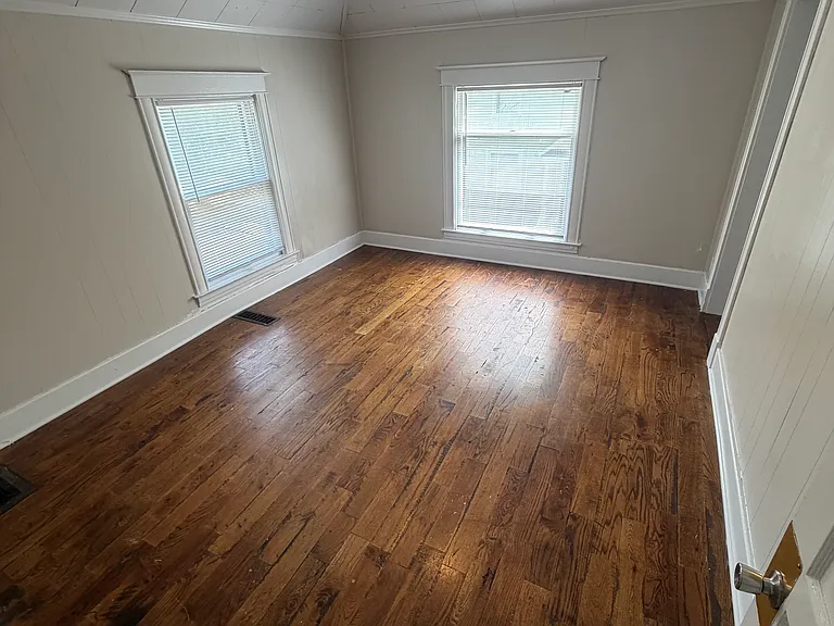 416 Bellevue Pl — Photo 16