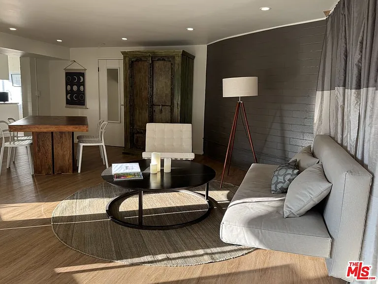 25202 Piuma Rd — Photo 29