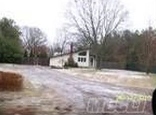 163 Hammond Rd, Centereach, NY 11720