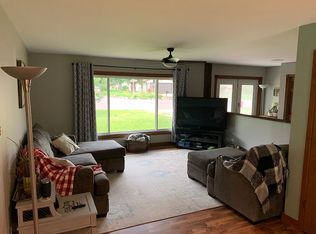 21 Westbrook Dr, Bloomer, WI 54724