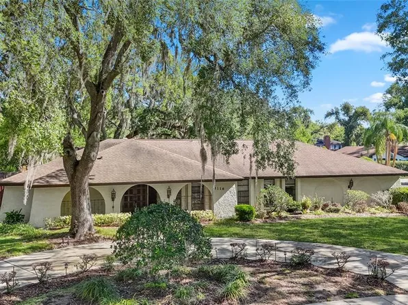 1116 N Riverhills Dr, Temple Terrace, FL 33617