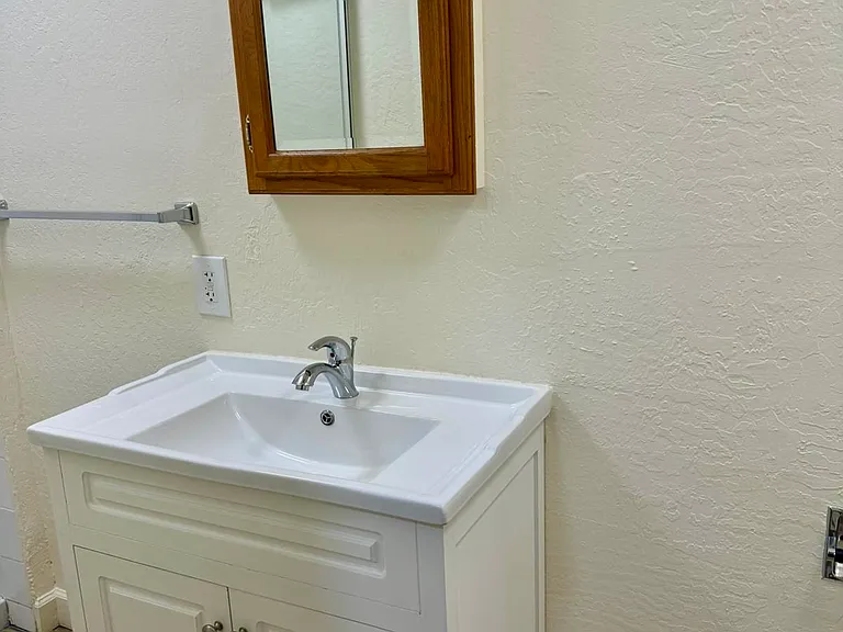 43 Haight St #43 — Photo 7