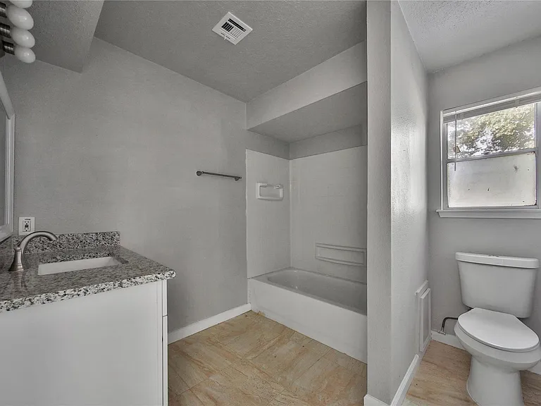 10071 Woodhollow Dr — Photo 11