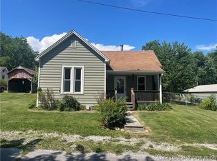 144 E High St, Pekin, IN 47165