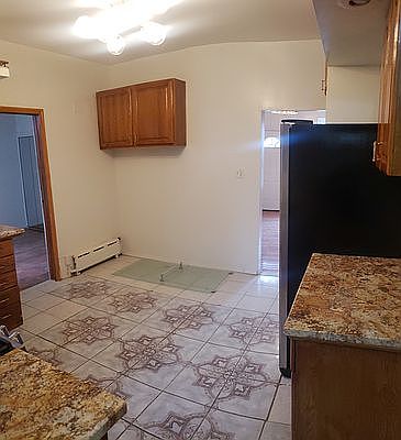 2nd image of 481 E 51st St #B