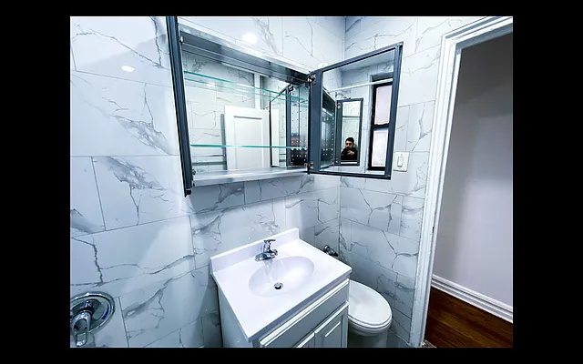 Rented by Voro New York | media 48