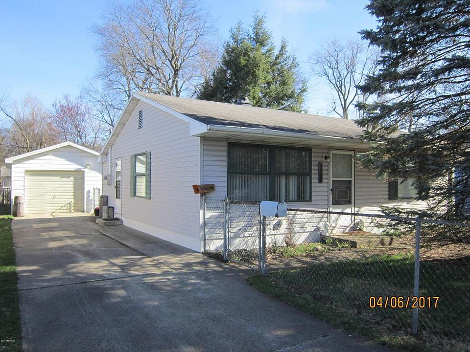 1st image of 1531 Sheffield Ave