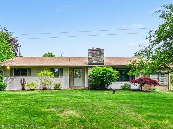 791 Kline Rd, Oakland, MI 48363