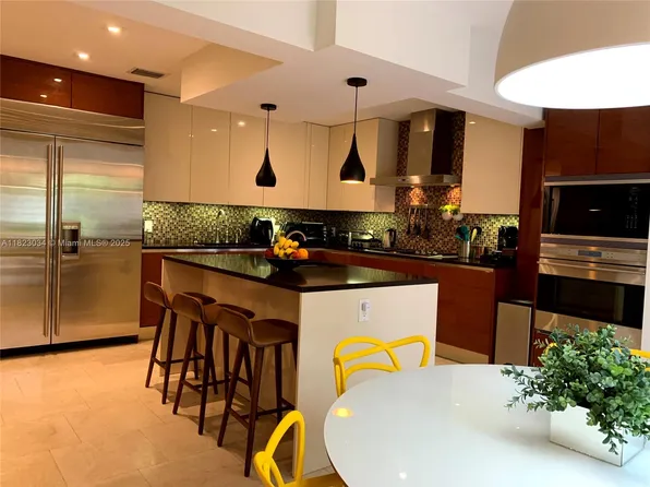 900 Diplomat Pkwy, Hollywood, FL 33019