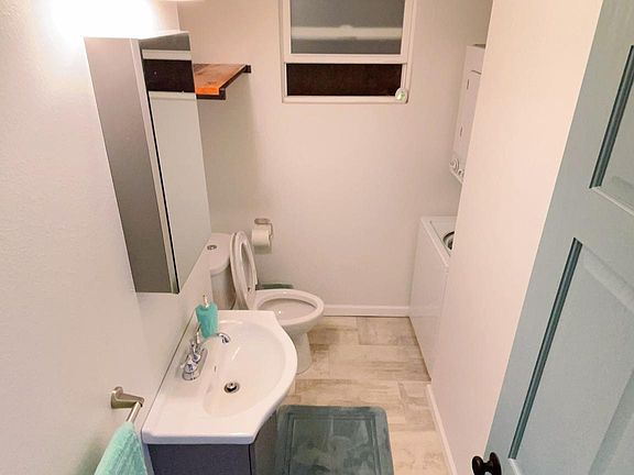 Main floor 1/2 bathroom & laundry